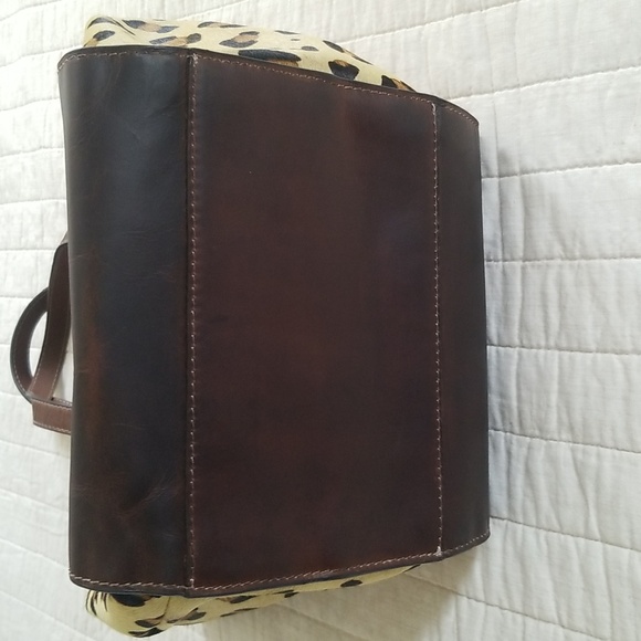 Ariat - Picture 3 of 11